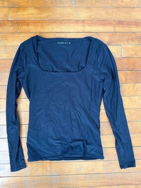 Abercrombie & Fitch Black Long-Sleeve Square Neck Seamless Top